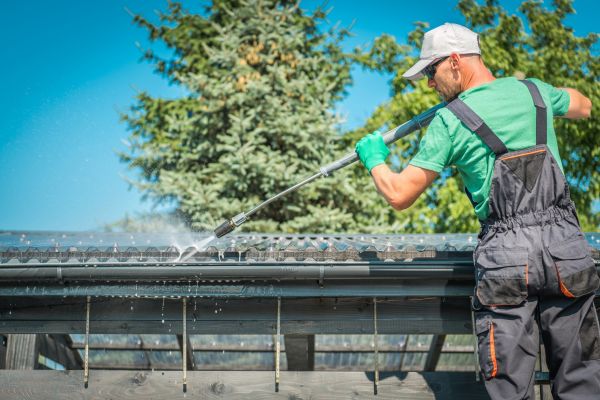 Mobile Roof Cleaning