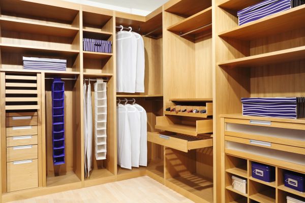 Mobile Closet and Shelving Service